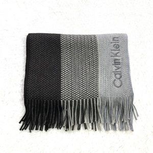Calvin Klein Men’s Ombré Striped Scarf